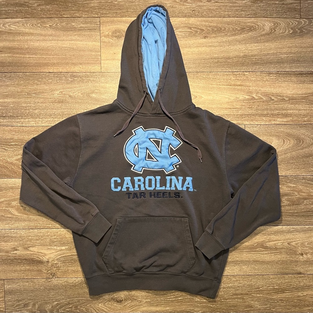 University of North Carolina Tarheels Embroidered Hoodie Sweatshirt